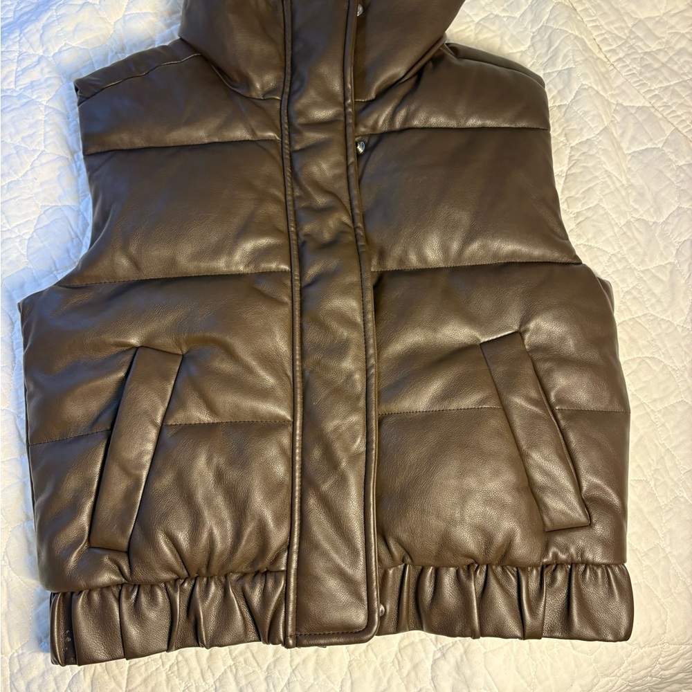 Abercrombie & Fitch Dark Brown Puffer vest